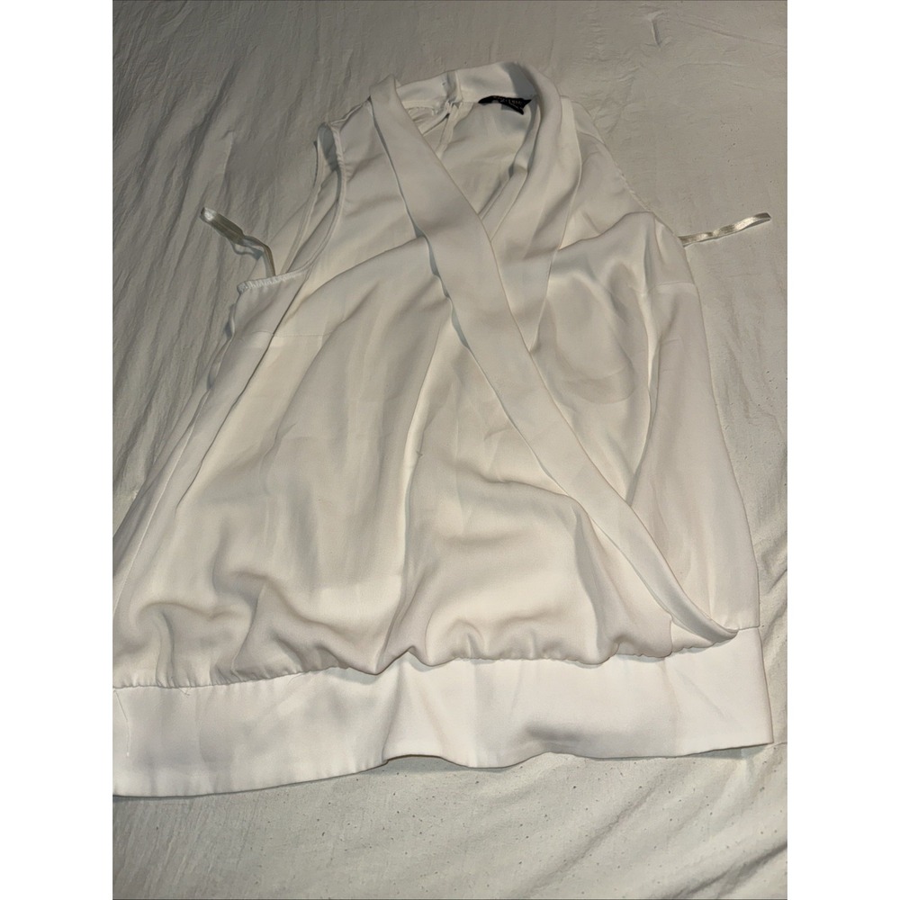 White House White Market White Sleeveless Blouse size Medium